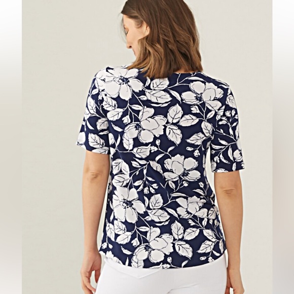 Kim & Co. Brazil Knit Short Sleeve Ruched Front Top - Picture 3 of 11